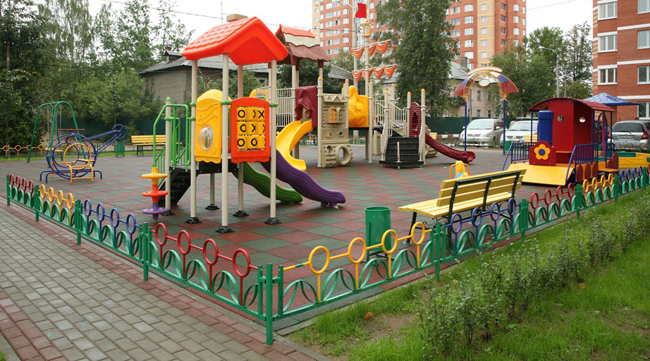 Винтовой фундамент для детских площадок